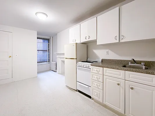 Rented by City Connections Realty | media 13