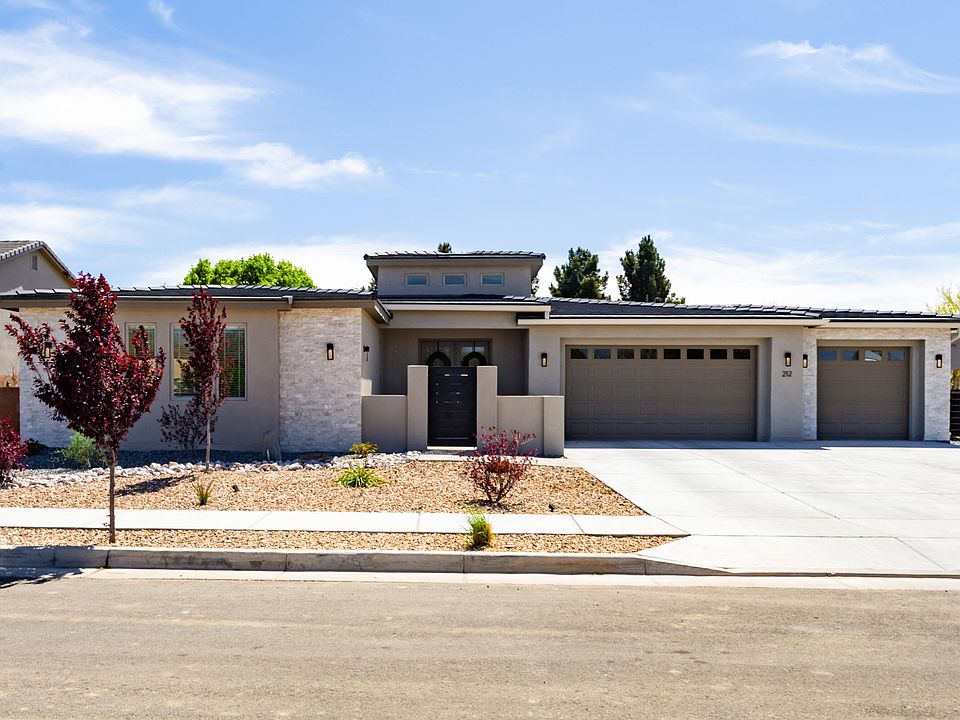 1st image of 212 Lavender Pl NE
