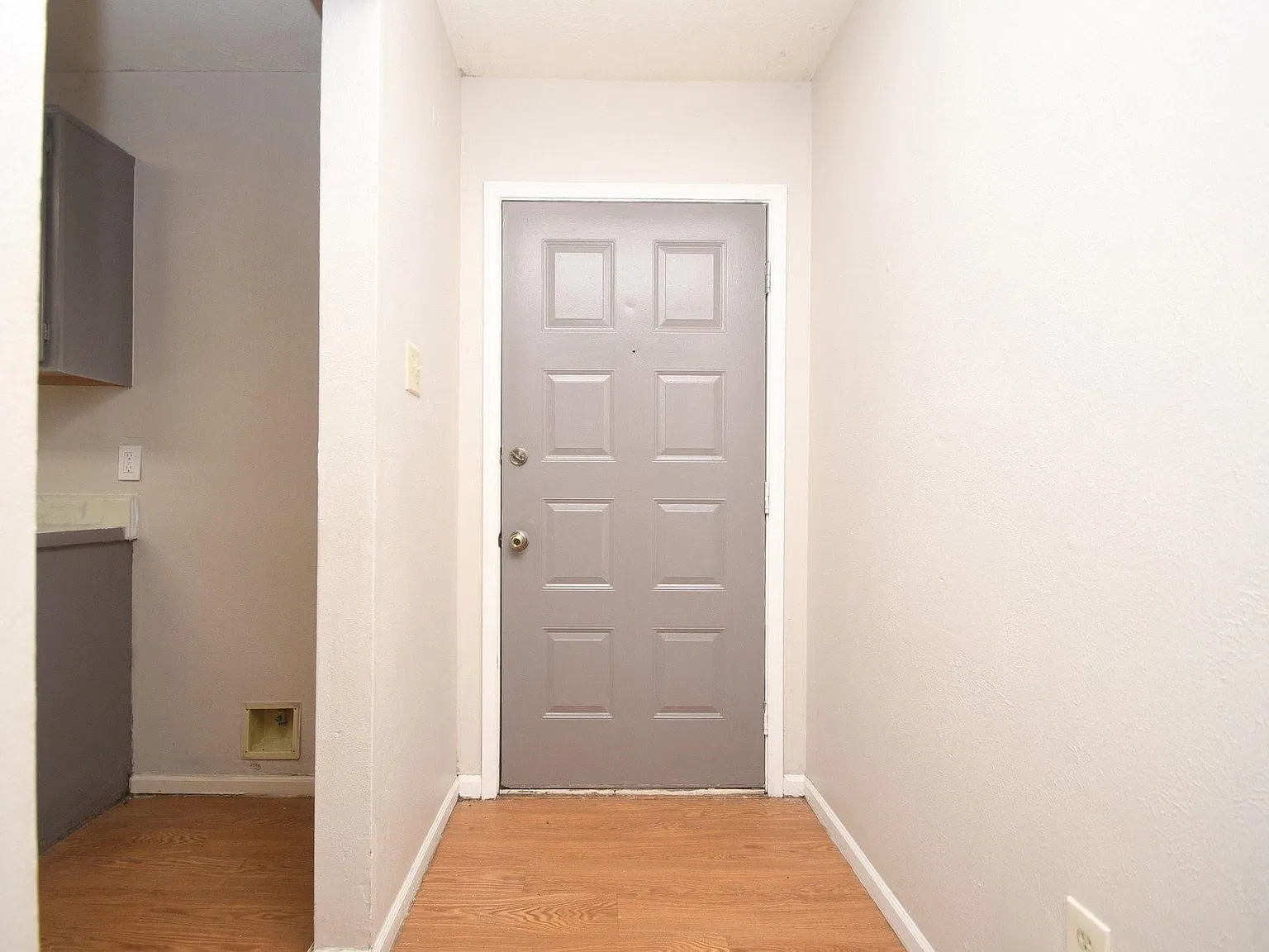 3 bed, 2.0 bath, 1250 sqft, $1,750 — Photo 4