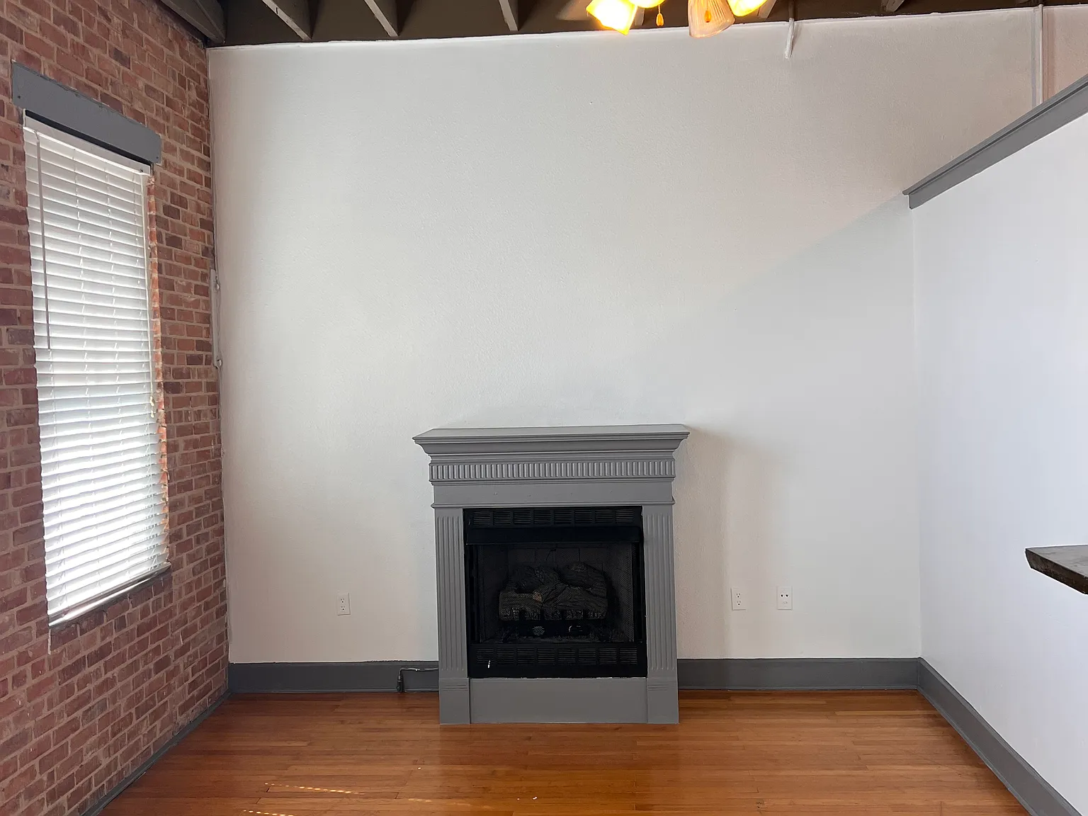 2 bed, 930 sqft, $1,800 — Photo 4