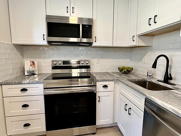 2nd image of 506 Wanaque Ave APT 1