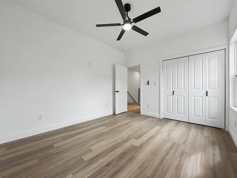 2218 Lincoln St SE — Photo 18