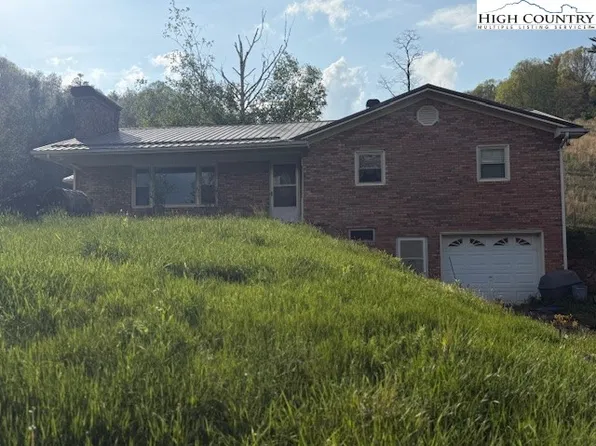 11879 NC Highway 194 N, Lansing, NC 28643