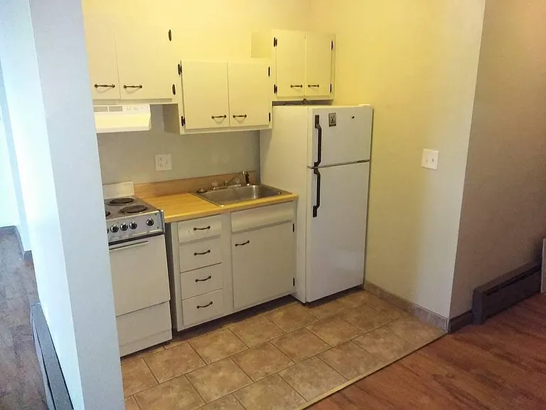 3893 Bigelow Blvd #32 — Photo 2