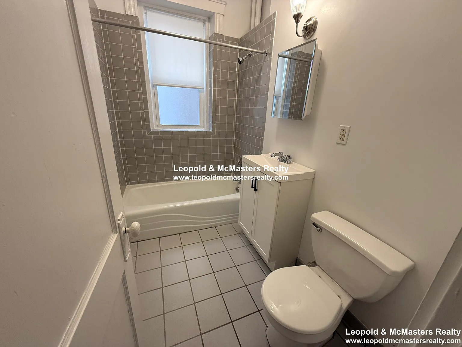 1 bed, $2,100 — Photo 4