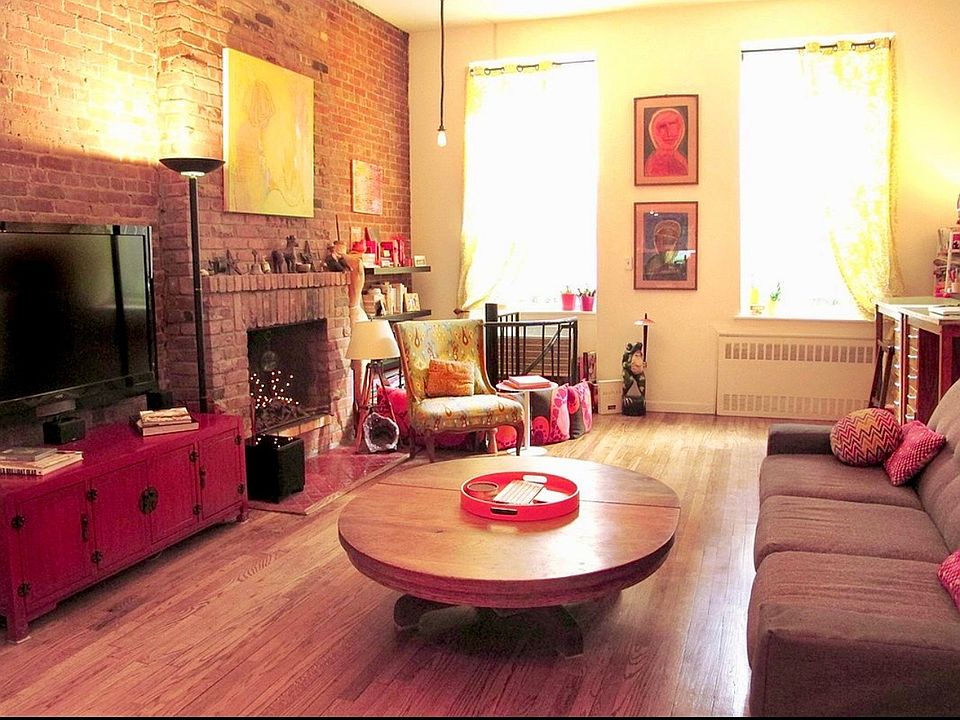 1st image of 305 W 55th St APT D