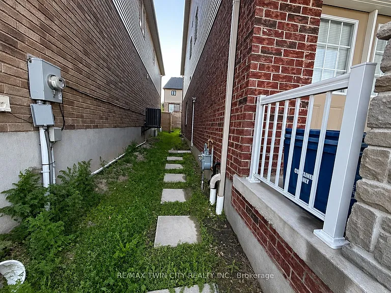 262 Sweet Gale St #BASEMENT — Photo 18