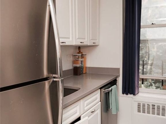 4th image of 5425 Valles Ave APT 5P