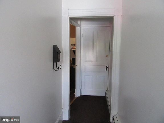 2nd image of 131 W 4th Ave