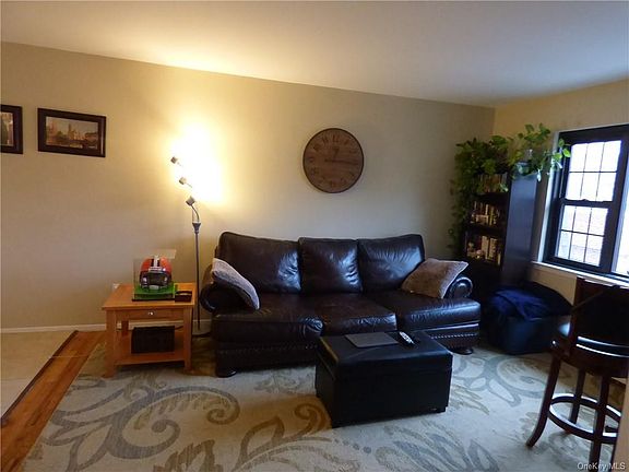 5th image of 62 Crescent Pl APT 3B