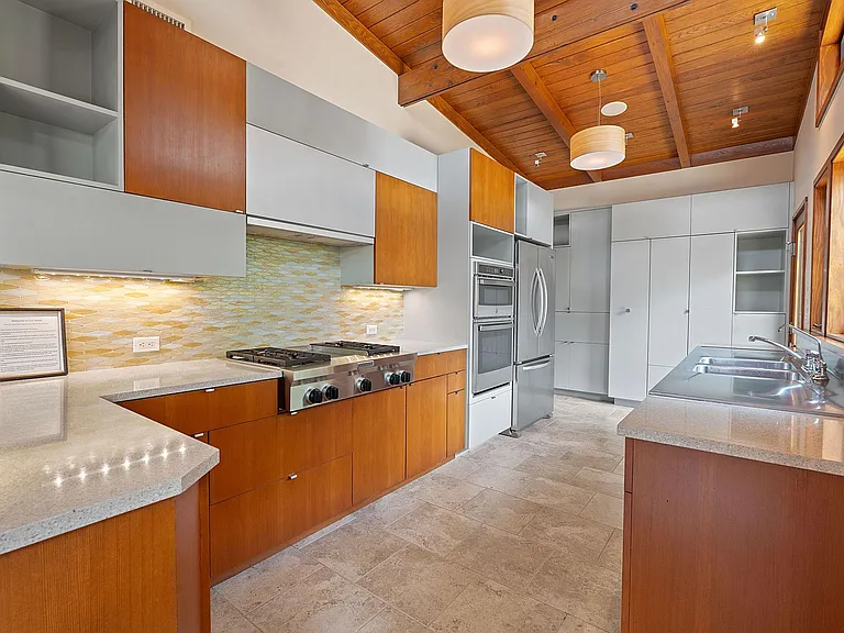 407 Almarion Dr — Photo 9