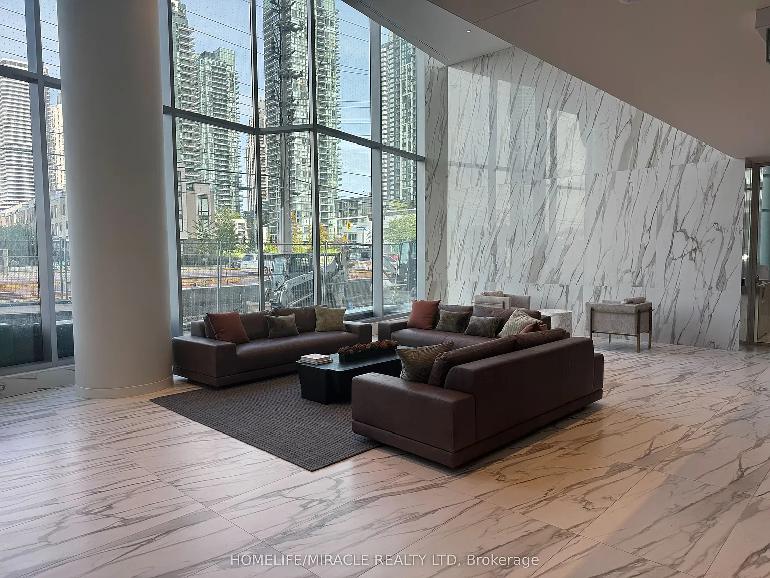 2 bed, $2,600 — Photo 2