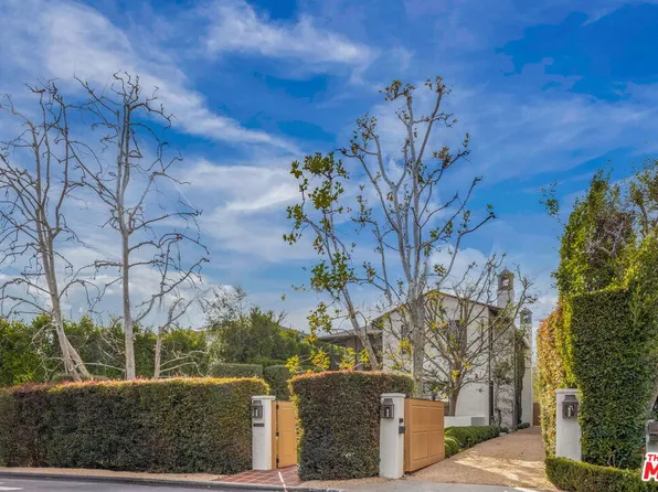 131 S Carmelina Ave, Los Angeles, CA 90049