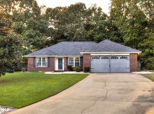 1740 Pyracantha Rd, Sumter, SC 29154