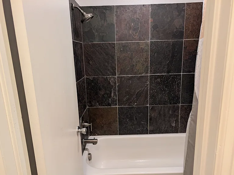 1039 Maxwell Ave #2.0 — Photo 23