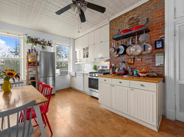 100 Newel Street image 4 of 7