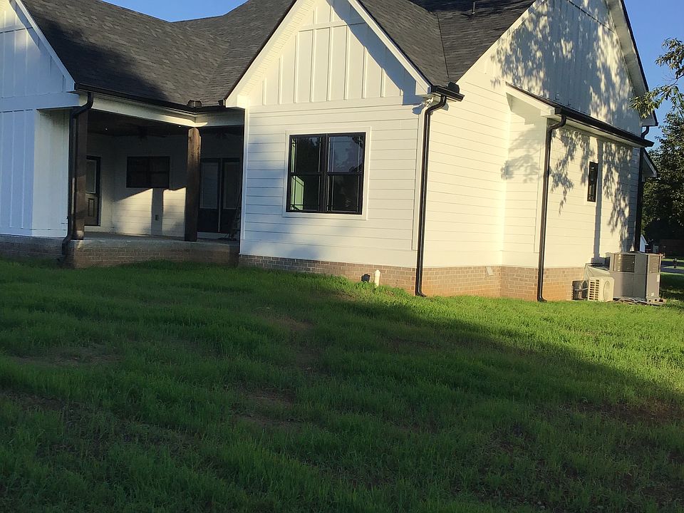 1st image of 309 Meadowlark Dr