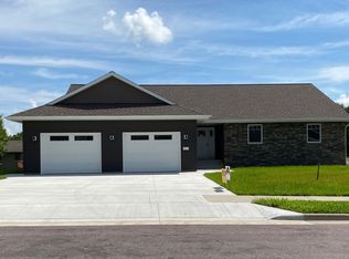 1814 Turner Rd, New Ulm, MN 56073
