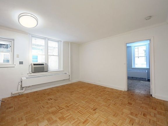 3rd image of 209 E 66th St #304