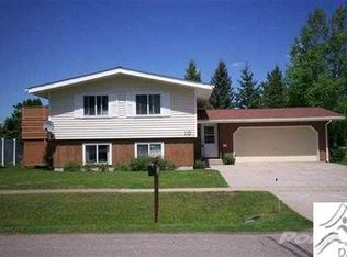 10 Cypress Blvd, Babbitt, MN 55706