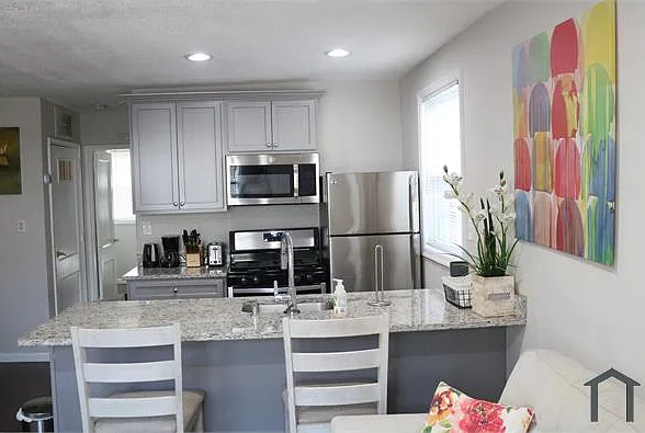 2239 Chester St SE — Photo 1