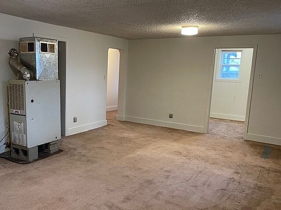 5th image of 411 E Maiden St #4