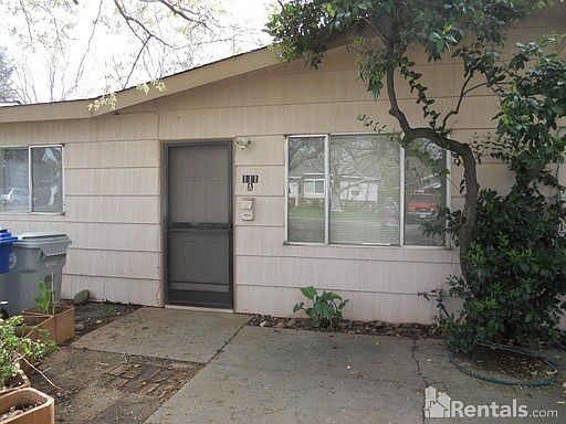 2nd image of 111 Mormon St APT A