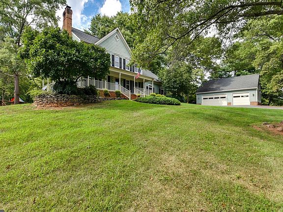 2nd image of 7540 Falkland Dr