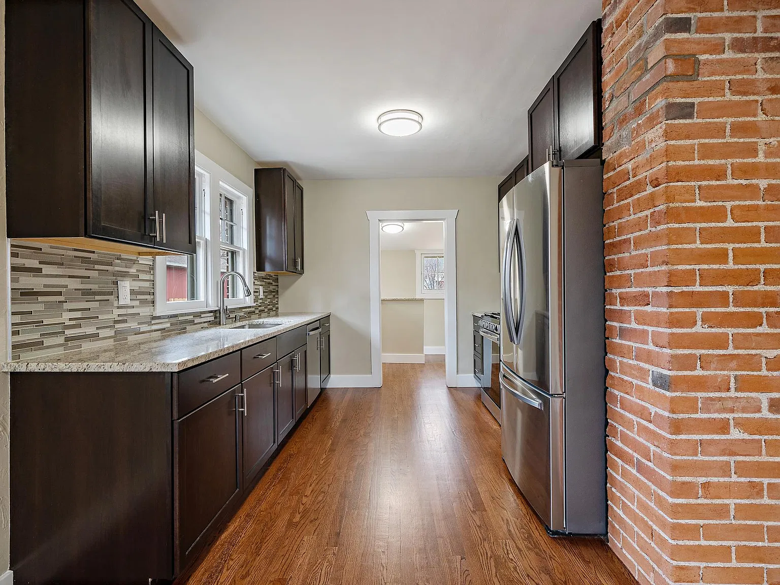 4449 N Clay St — Photo 3