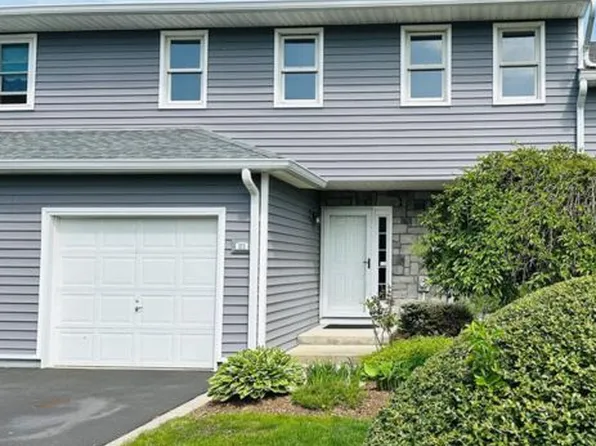 113 Alicia Dr, North Babylon, NY 11703