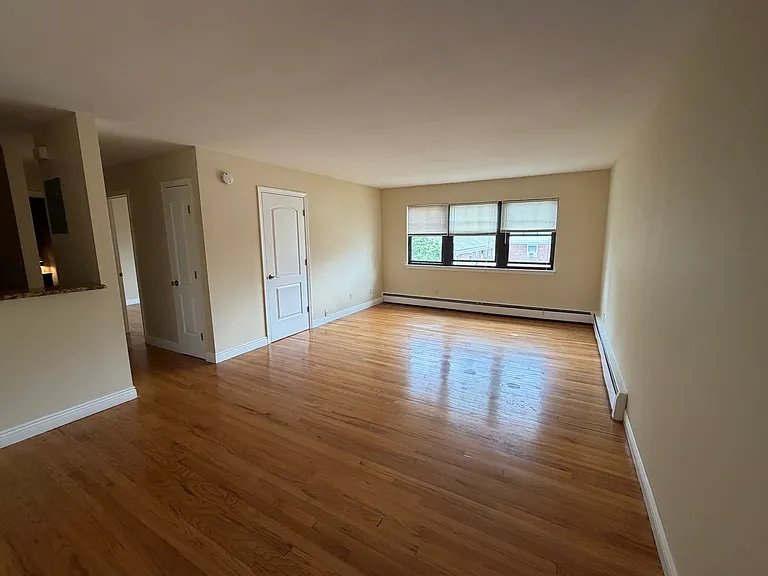 51 W Essex St #H — Photo 3