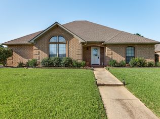 3107 Sweet Briar St, Grapevine, TX 76051