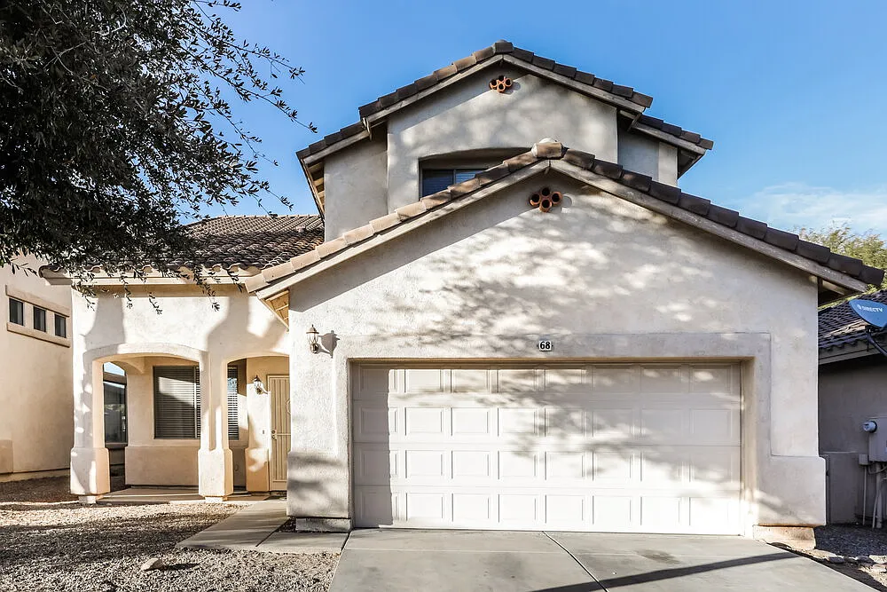 4 bed, 3.0 bath, 2300 sqft, $2,355 — Photo 1