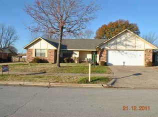 911 Cheyenne St, Ardmore, OK 73401