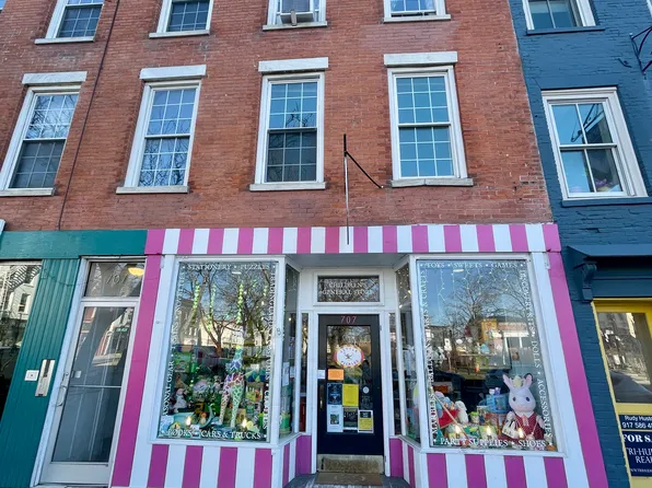 707-709 Warren St #2, Hudson, NY 12534