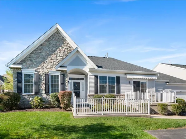 1892 Gregory Pl, Hellertown, PA 18055