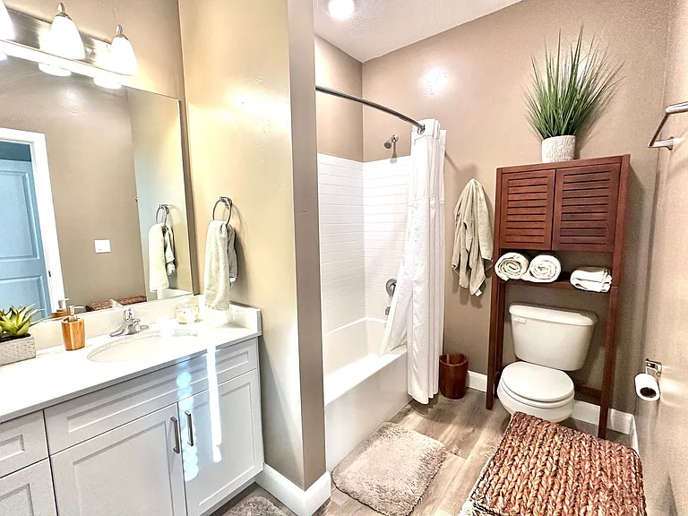 5801 S Garnet Dr #2-203 — Photo 9