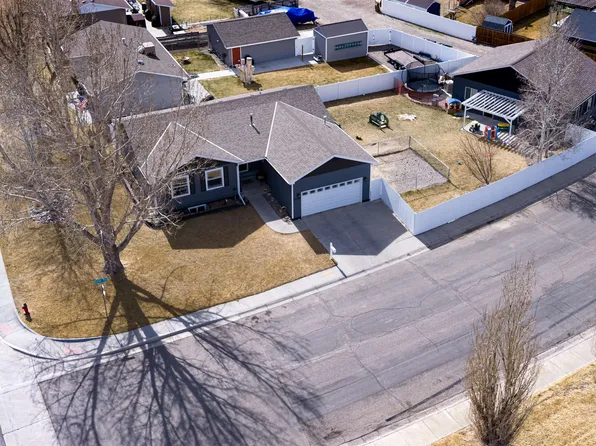 2290 Gregg Ave, Worland, WY 82401