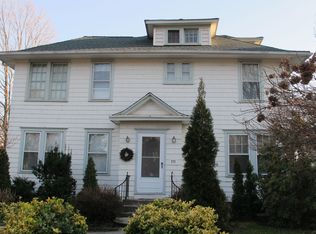 111 W Trenton Ave, Morrisville, PA 19067