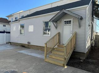 25 Hancock Ave, Seaside Heights, NJ 08751