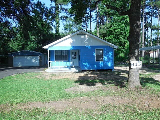 1st image of 425 Forest Glen Dr
