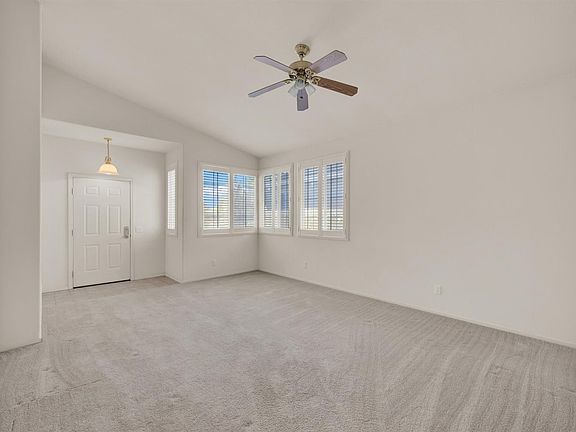 4th image of 377 Mandarin Cir