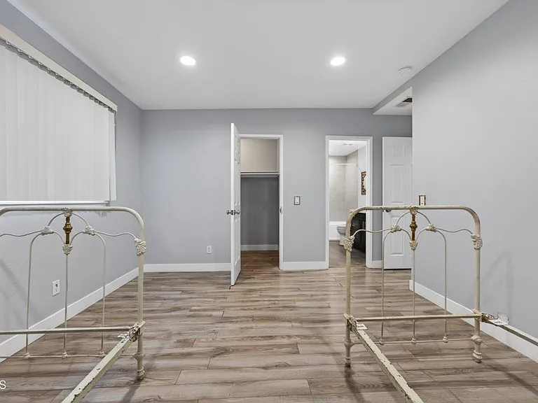 4351 Frost Dr — Photo 13