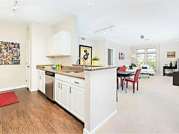 2nd image of 903 Providence Pl APT 270