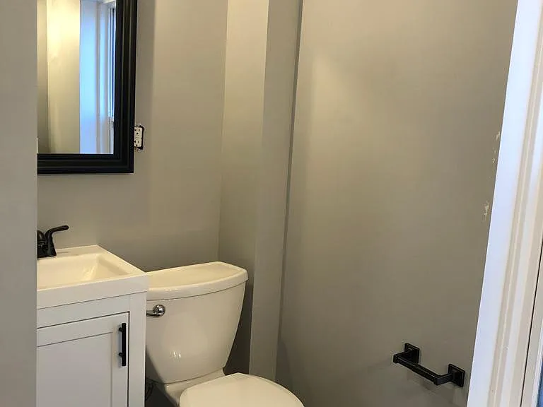 1204 Delaware Ave #3 — Photo 10