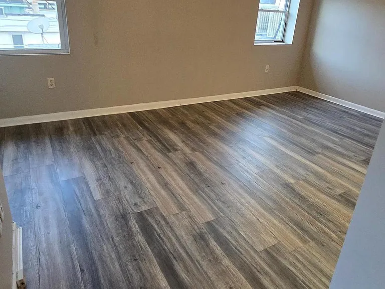 4303 Main St #3 — Photo 5