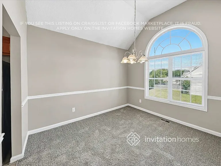 73 Richmond Dr — Photo 7