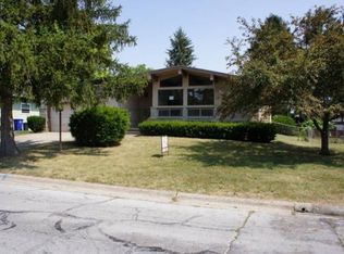 2804 Longfield Rd, Columbus, OH 43204