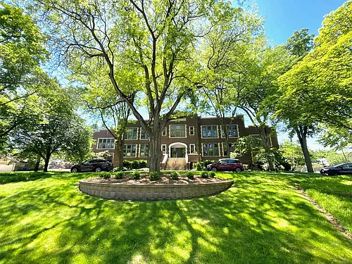 2006 Wealthy St SE #107 Photo 1