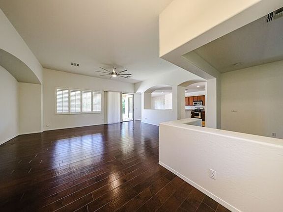 4th image of 445 W Seagull Dr